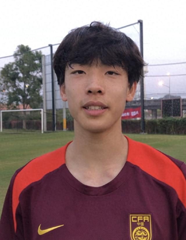 西甲-国足20岁锋线新星一战成名！首次入选国足就进球，邵佳一看人真准|朱鹏宇|亚洲杯|英博|U23亚洲杯|中国男足_新浪体育_新浪新闻