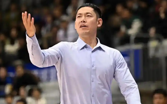 中超-再次被锤爆！一数据CBA倒数第3！张庆鹏应启用失意神刀？